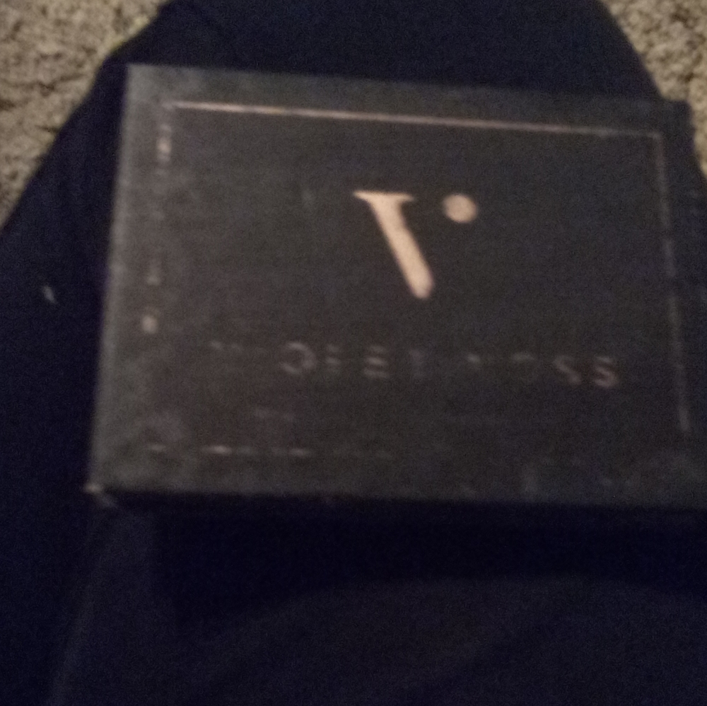 Eye shadow - Picture 2 of 2